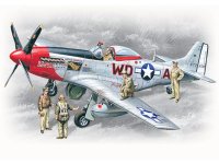 Модель - P-51D c пилотами и техниками ВВС США